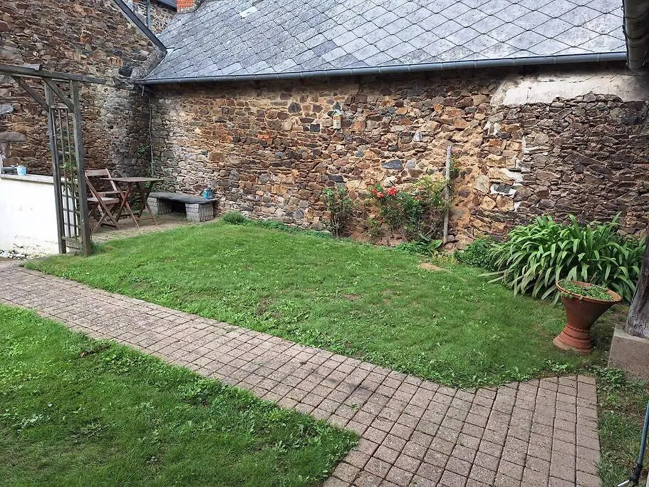 Casa de Férias Maison En Pierre Proche Mer, Commerces Et Bus Pordic